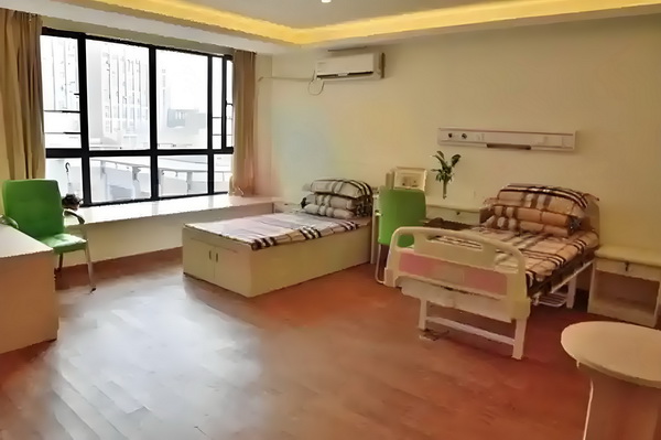 深圳博士后落户_这版超人如何应对特朗普的时代 对战味的最原汁原呈现体验