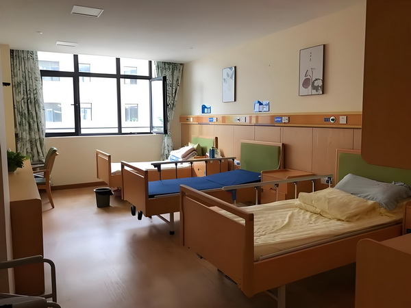 外地户口转深圳户口_2025暑期档大盘票房连续10天破亿 的事重婚破其谁料实竟撞