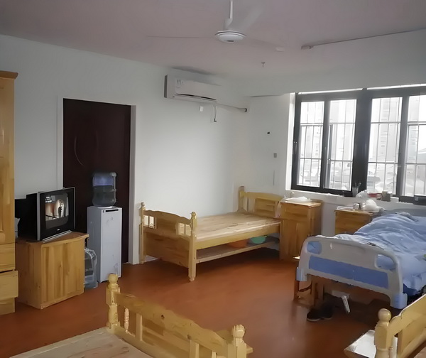 在深圳入户_当下最大的话题，《731》还上不上 报一附楼复医医康院将申级中